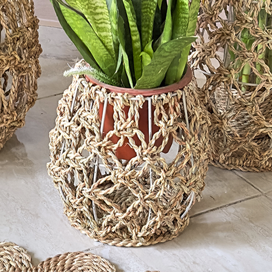 Marjouna Halfa mesh yarn. مرجونة حلفا غزل شبكة