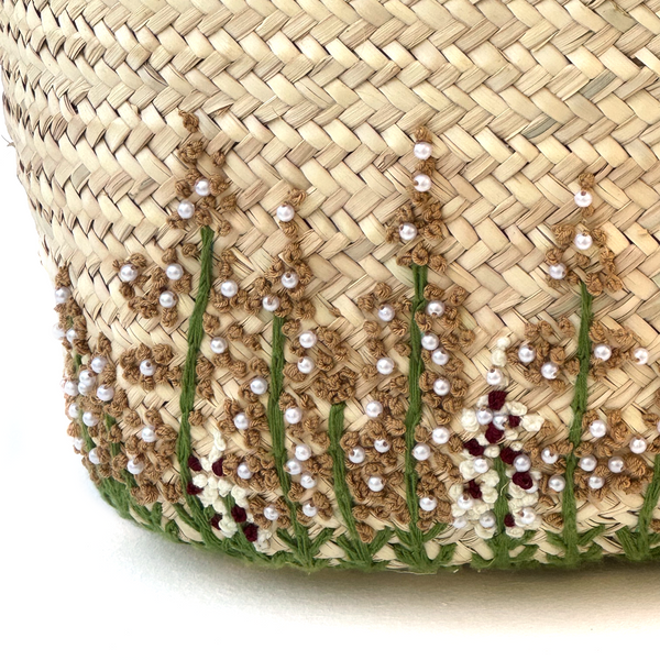 Embroidered Khoos Bag with Beads حقيبة خوص مطرزة مع الخرز