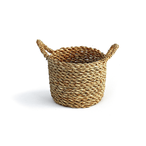 Halfa circular Basket with Handle. سلة حلفا دائرية بيد
