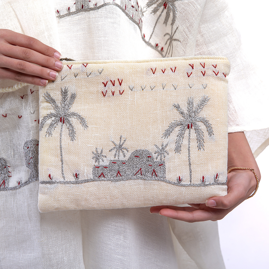 Embroidered linen makeup wallet - Silver. محفظة مكياج من الكتان المطرز فضي