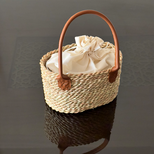 Halfa bag with leather handle حقيبة حلفا بيد جلد