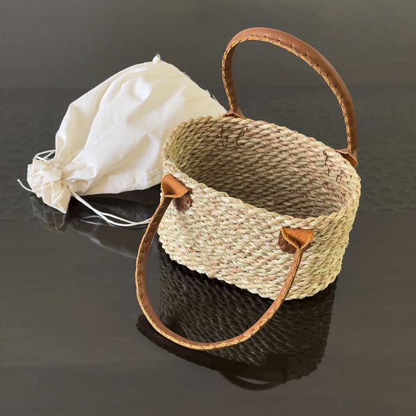 Halfa bag with leather handle حقيبة حلفا بيد جلد