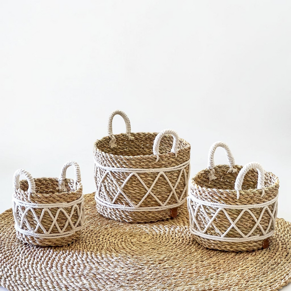Halfa basket with cotton ropes. سلة حلفا مع حبال قطن