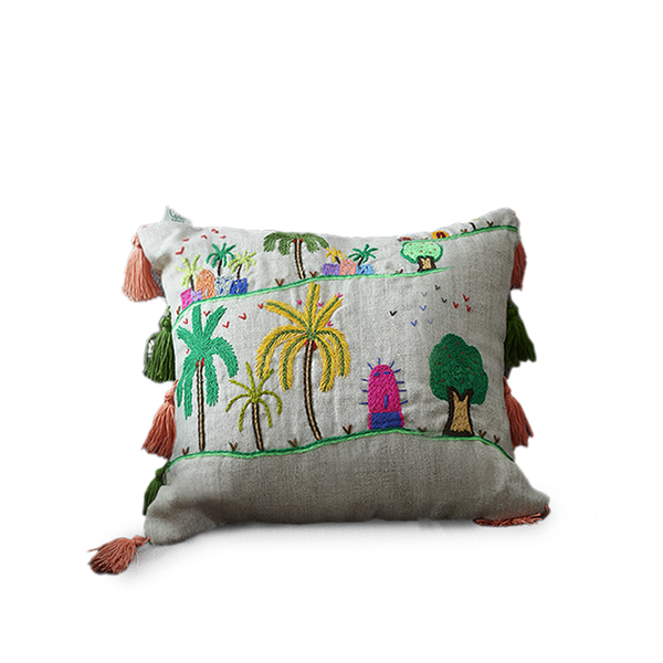 Embroidered Linen Cushion وسادة كتان مطرز
