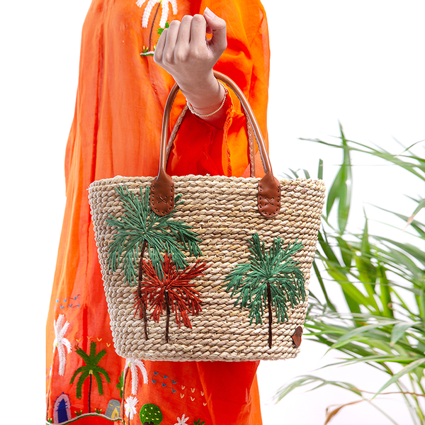 Rustic Embroidered Corn Bag حقية ذرة مطرزة ريفي