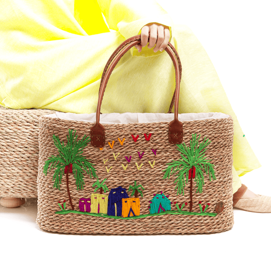 Halfa bag Rustic embroidered with leather handle. حقيبة حلفا مطرزة ريفي بيد جلد