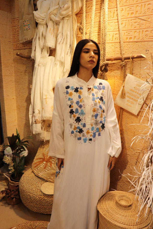 قفطان كتان بدارة مطرز بالخرز -  Baddara Linen Jalabiya embroidered with Beads