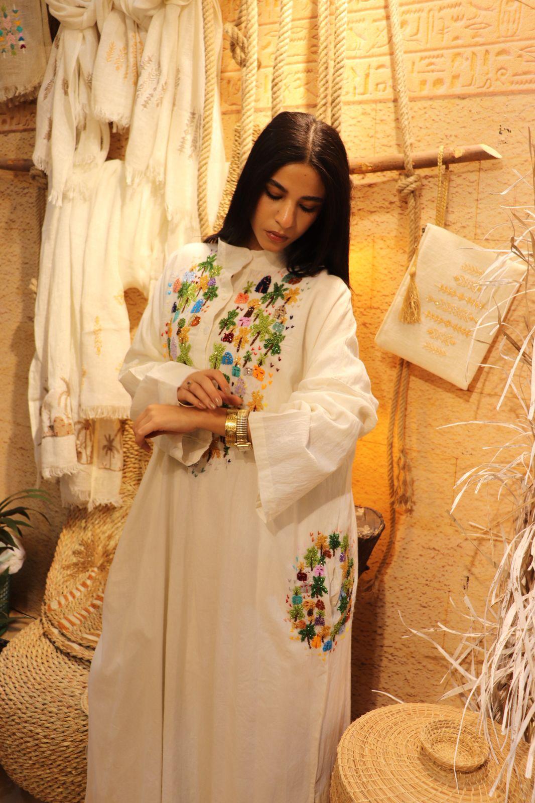 قفطان كتان بدارة مطرز بالخرز -  Baddara Linen Jalabiya embroidered with Beads