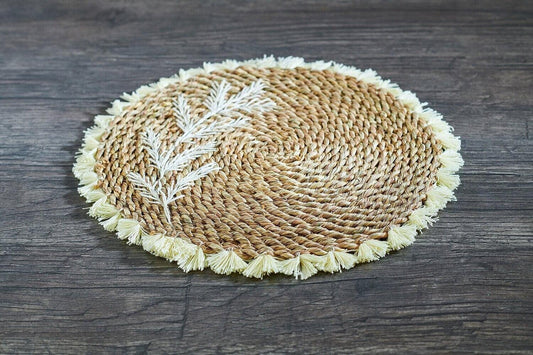 Embroidered Halfa Placemats with ouya مفرش اطباق حلفا مطرز بقوية