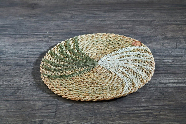 Embroidered Halfa Placemats E. مفرش اطباق حلفا مطرز
