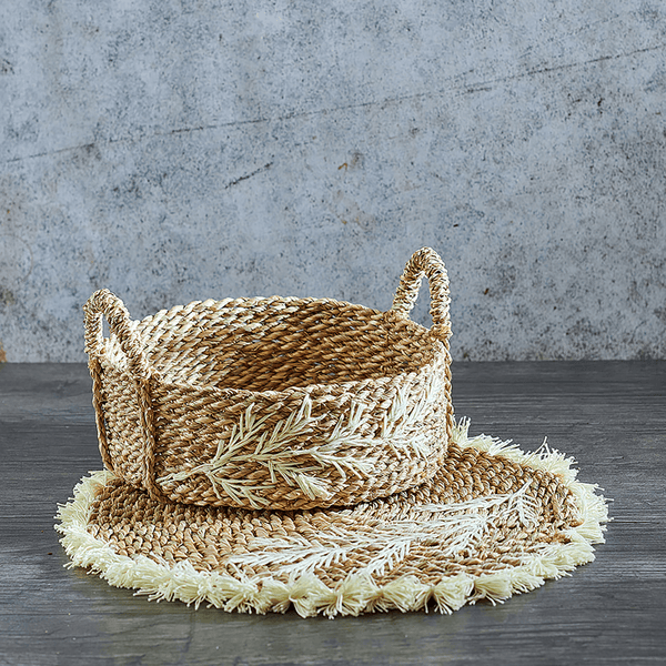 Halfa round embroidered plate Aisha طبق حلفا دائري مطرز عياشة