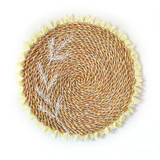 Embroidered Halfa Placemats with ouya مفرش اطباق حلفا مطرز بقوية