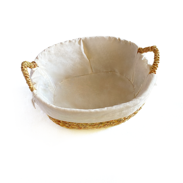 Halfa oval dish with handle and cover - Ayasha. طبق حلفا بيضوي بيد وجراب - عياشة