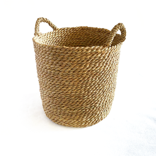 Halfa cup basket with hand. سلة حلفا كأس بيد.