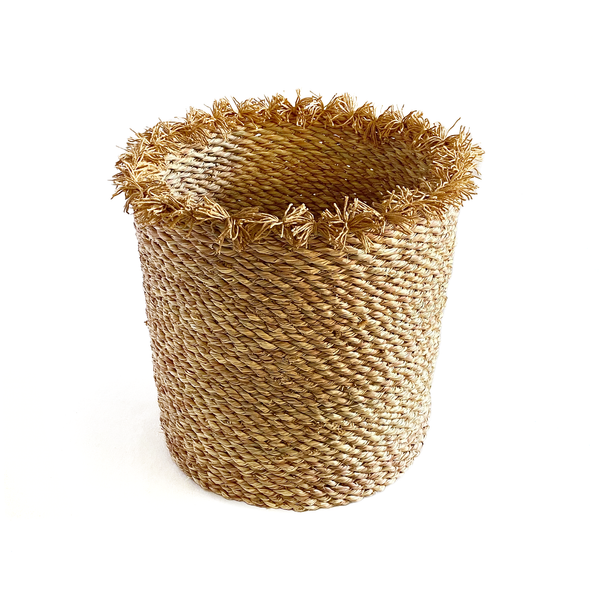 Halfa cup basket with ouya. سلة حلفا كأس بقوية