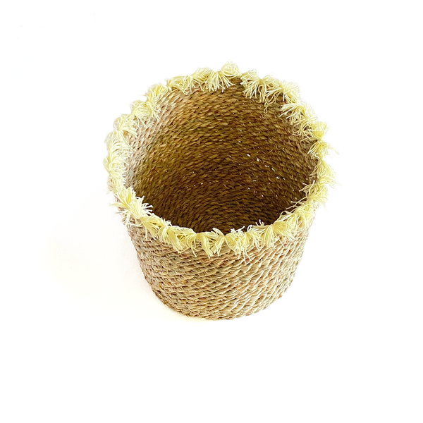 Halfa cup basket with ouya. سلة حلفا كأس بقوية