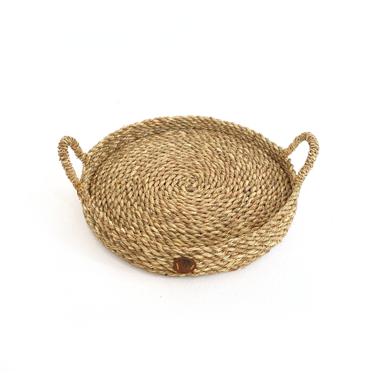 Halfa tray with handle.صينية حلفا  بيد.