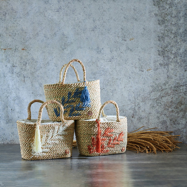 Embroidered Halfa Bag with Halfa hand (S) حقيبة حلفا مطرزة يد حلفا