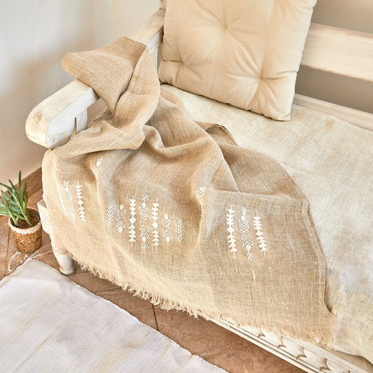 Geometric White Embroidered Linen Shawl L482 شال كتان مطرز ابيض هندسي