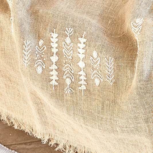 Geometric White Embroidered Linen Shawl L482 شال كتان مطرز ابيض هندسي