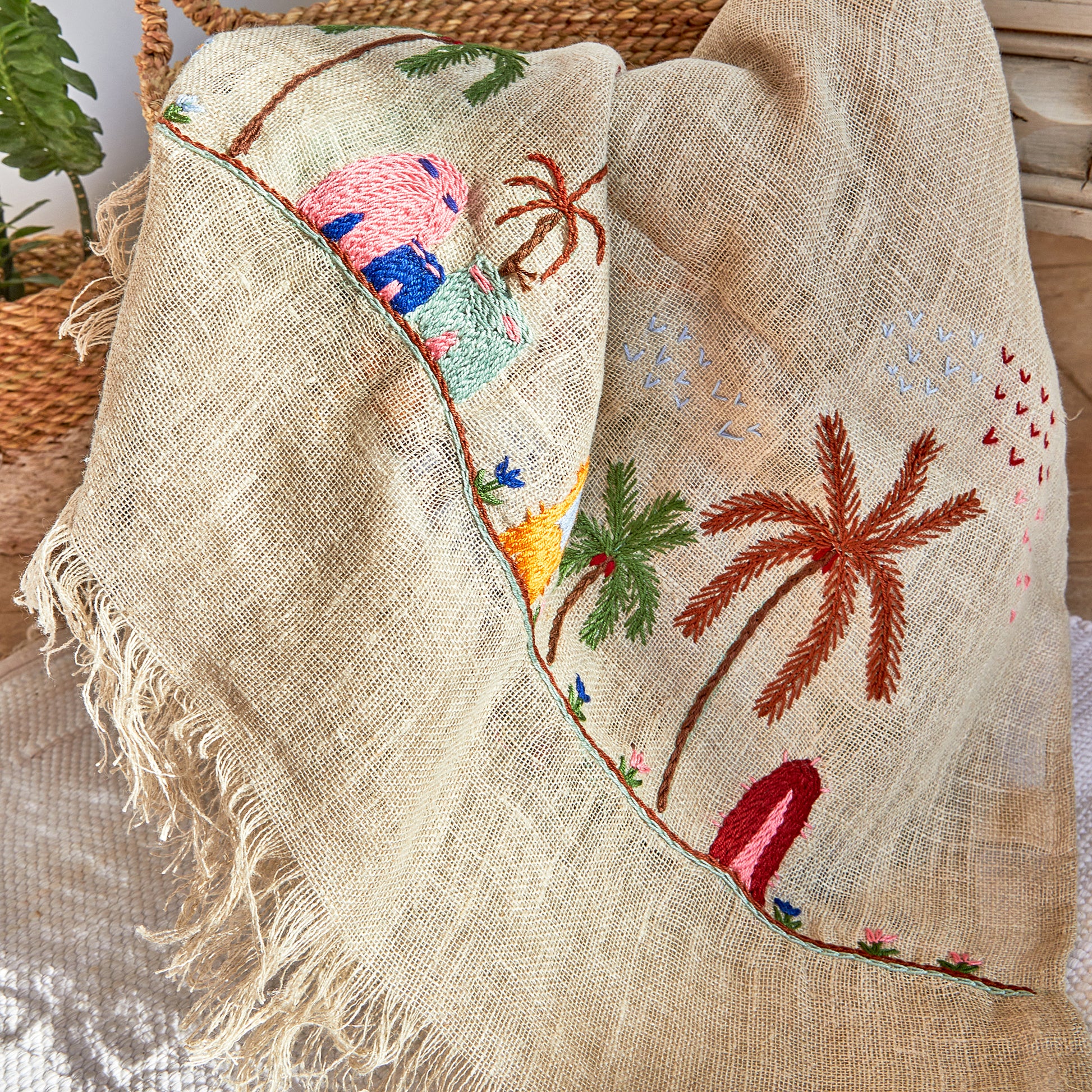Rustic embroidered linen shawl. شال كتان مطرز ريفي