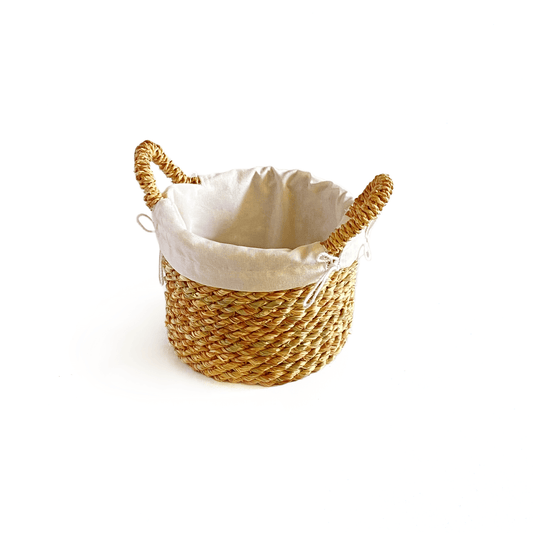 Halfa circular Basket with Handle. سلة حلفا دائرية بيد