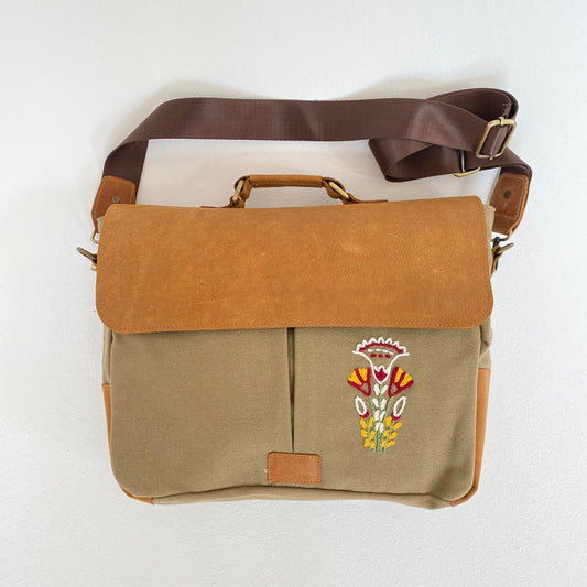 Lotus Embroidered Fabric Laptop Bag  حقيبة لاب توب قماش مطرز لوتس